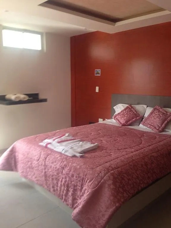 Hostal Magenta Vip Quito Affittacamere