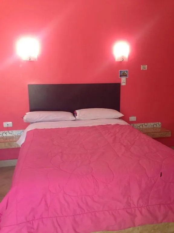 Hostal Magenta Vip Quito